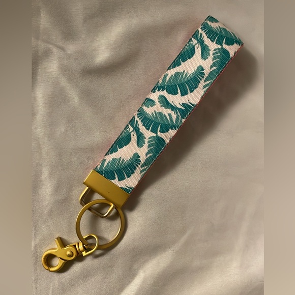 Simply Southern Leaf Pattern Keychain - Picture 1 of 2